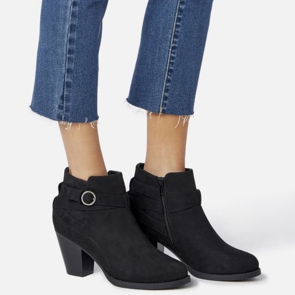 Black Bootie with Block Heel and Strappy Detail - Picture 5 of 16